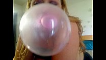 Burbujas y pechos grandes