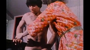 The weirdos and the oddballs (1971) - Corte de boquetes e gozadas