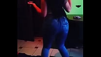 my cousin wiggling her ass