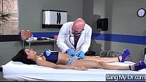 Caliente escena de sexo acción entre médico y paciente clip-30