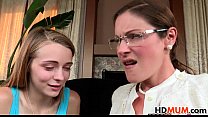Samantha Ryan enseigne la belle-fille Ava Hardy