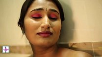 Indian Hot Girl Badezimmer Romantik - Durchgesickerte MMS