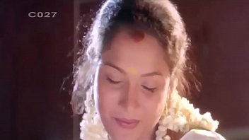 Scene piccanti romantiche dell'India del sud Telugu Midnight Masala Hot Movies 9