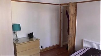Сексуальное раздевается в спальне в любительском видео - xdance.stream