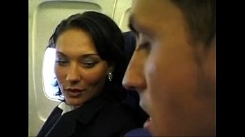 Sesso in aereo (privatecams.pe.hu)
