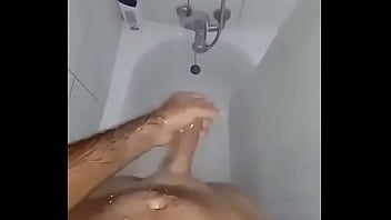 paille sous la douche