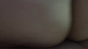 Adolescente com webcam impressionante mostra seu corpo