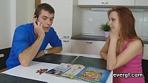 Broke man lets peculiar friend to nail his exgf for money