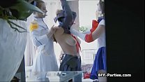 Espiando a tres chicas cosplay desnudas