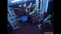 Amis surpris en train de baiser au gym - Spy Cam