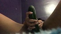 pussy amateur squirter open and plays slaps