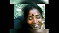 Индийские деревенские женщины жестко трахнули ее бойфренда в глубоком лесу