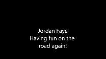Jordan Faye se divertindo na estrada novamente!