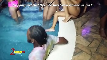 セントアンジャマイカのプールパーティー