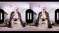 Batgirl XXX Cosplay chauve-souris veut te faire foutre en VR! Lunettes de protection!
