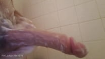 Masturbación en la ducha con jabón