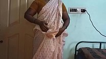 Индийская горячая тетушка Mallu обнаженная, селфи и трахает пальцами для тестя