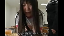 Cute teen giapponese sculacciata dal suo insegnante
