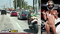 BANGBROS - Латинская красотка с большой попкой Sophia Steele катается на мотоцикле и члене