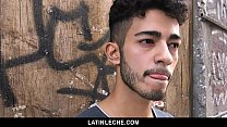 Latinleche - симпатичный латиноамериканский хипстер получает липкую сперму на лицо
