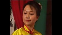 Antigo filme chinês - Huan Zhu Ge Ge (pronúncia do mandarim, subtítulo chinês paródia erótica) Andorinha acompanha Ama nua