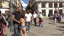 Gata espanhola fodida em sex shop