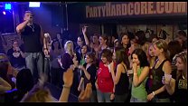 Gang Bang Wild Patty im Nachtclub
