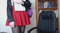 Teaser Clip! Das tätowierte Schulmädchen Goth BBW wird Haftassistentin und verführt die Lehrerin, ihren Gebots-Domina-Fetisch zu machen