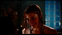Jessica Pare - Machine à remonter le temps dans bain à remous (2010)