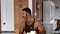 (Teddy Torres) Dà a The Workaholic Stud Theo Ross His Bubble Butt - Men