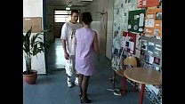 Une femme de ménage allemande se fait baiser par un jeune homme