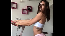 Carina ragazza colombiana danza per instagram