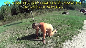 Suzi pubblica umiliazione