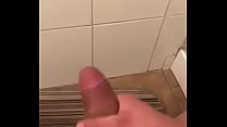 horny cums in the bathroom, lechee