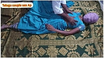 Sexe avec une femme au foyer en sari vert