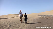 Ein Moment der Leidenschaft in der Wüste