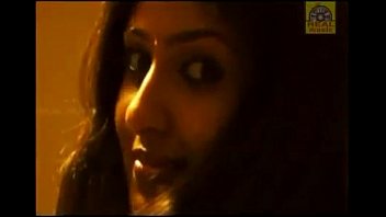 Южно-индийская актриса Моника Ажахи, Сцена в спальне Моники из фильма Силанти.