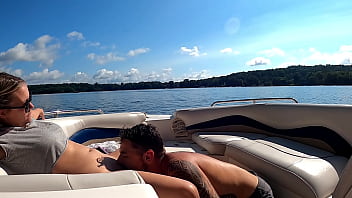 Nas últimas semanas de verão, então tivemos que fazer sexo quente no lago