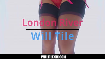 Enorme titty big booty MILF London River prende bbc per un enorme creampie