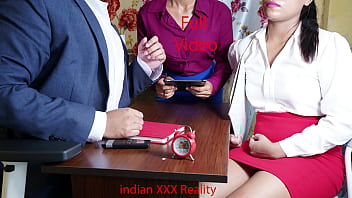 XXX Indian Boss bureau baise en hindi