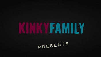 Kinky Family - I licked and fucked my stepsis Daisy Lavoy