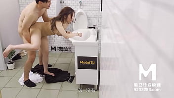 ModelMedia Asia-Horny Toilet-Lin Xiang-MDWP-0022-Bestes Original Asia Porno Video