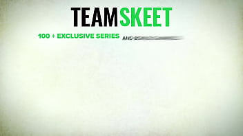 TeamSkeet - Super gostosa e oleada Liz Jordan compartilha todos os seus segredos sujos conosco e é agredida