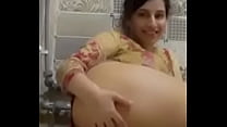 Hot aunty shows her lusty pussy