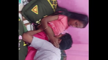 Uttaran20- Due ragazzi bengalesi scopano una ragazza del villaggio a casa Sex Deshi porn xvideos