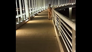 walking on the cordoba bridge
