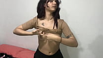 I get horny when I see my stepsister without clothes and I fuck her rich pussy - Porn in Spanish