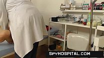 Женщина-пациент тайно сняла на видео вуайерист-врач