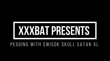 xxxbat Herrin Pegging mit Swisok Skull Satan XL