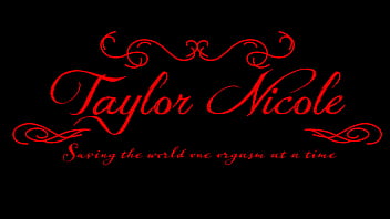 Taylor Nicole: публичная зияющая задница